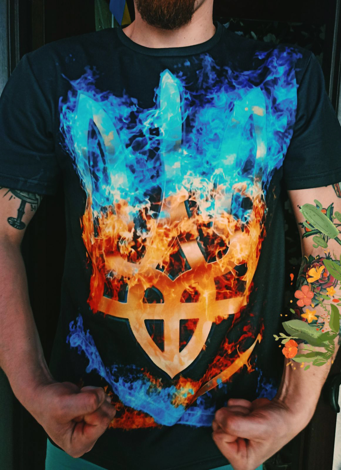 3D футболка с огненным тризубом