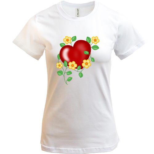 Жіноча футболка з квітами і серцем