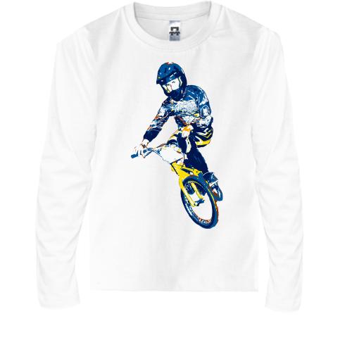 Детская футболка с длинным рукавом с велосипедистом в шлеме