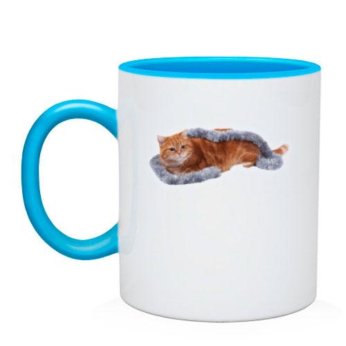 Чашка с котом в новогоднем дождике