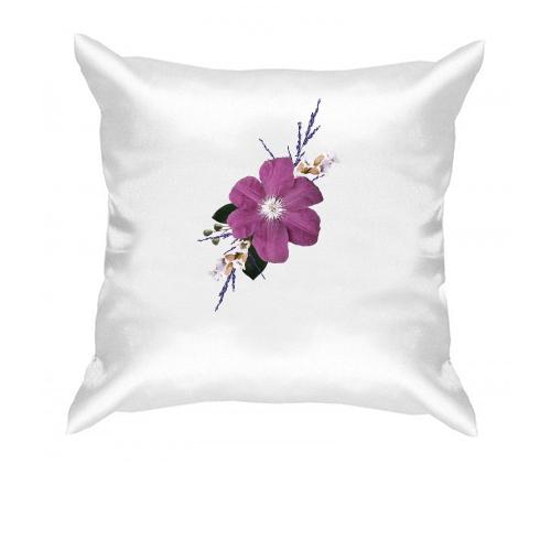 Подушка з фіолетовою квіткою