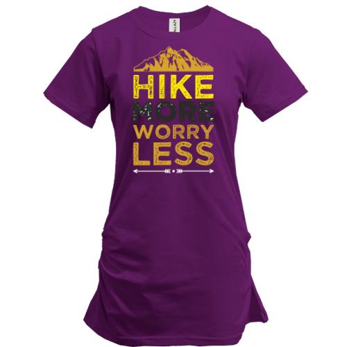 Подовжена футболка Hike more worry less