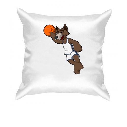 Подушка з вовком баскетболістом