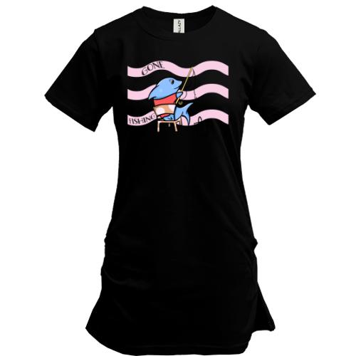 Подовжена футболка з акулою рибалкою