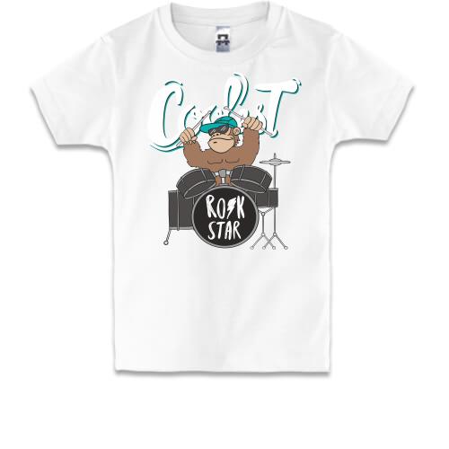 Детская футболка с обезьяной барабанщиком