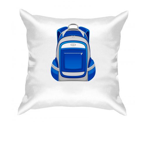 Подушка с синим рюкзаком