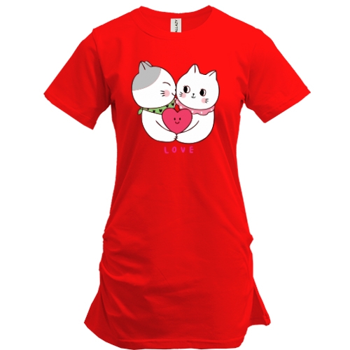 Удлиненная футболка влюбленные котики.