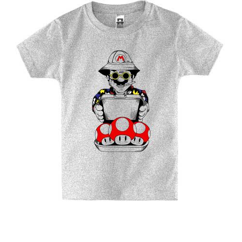 Дитяча футболка Mario with a case