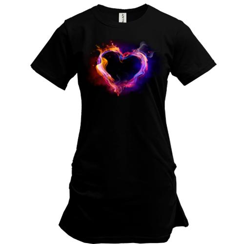 Подовжена футболка з вогненним серцем