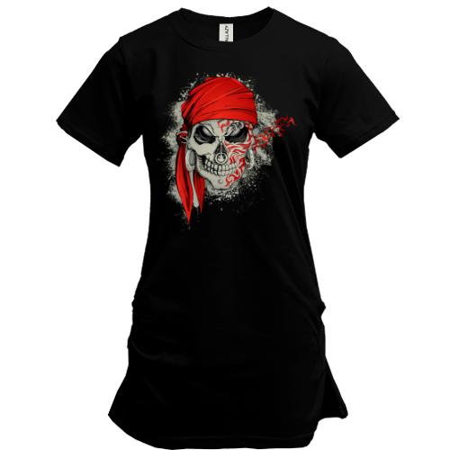 Подовжена футболка з черепом пірата