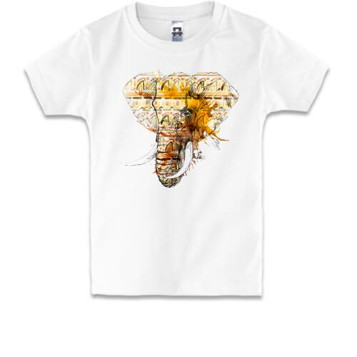 Детская футболка со стилизованным слоном