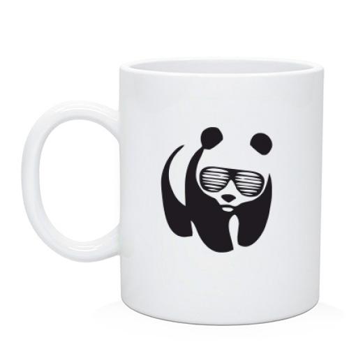 Чашка Панда в очках жалюзи