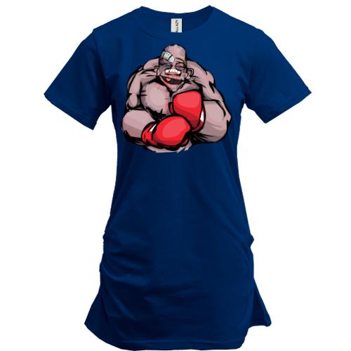 Подовжена футболка з радісним боксером