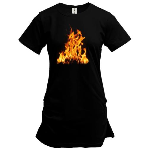 Подовжена футболка із зображенням вогню