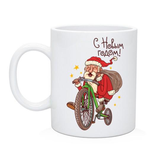 Чашка с Сантой на велосипеде