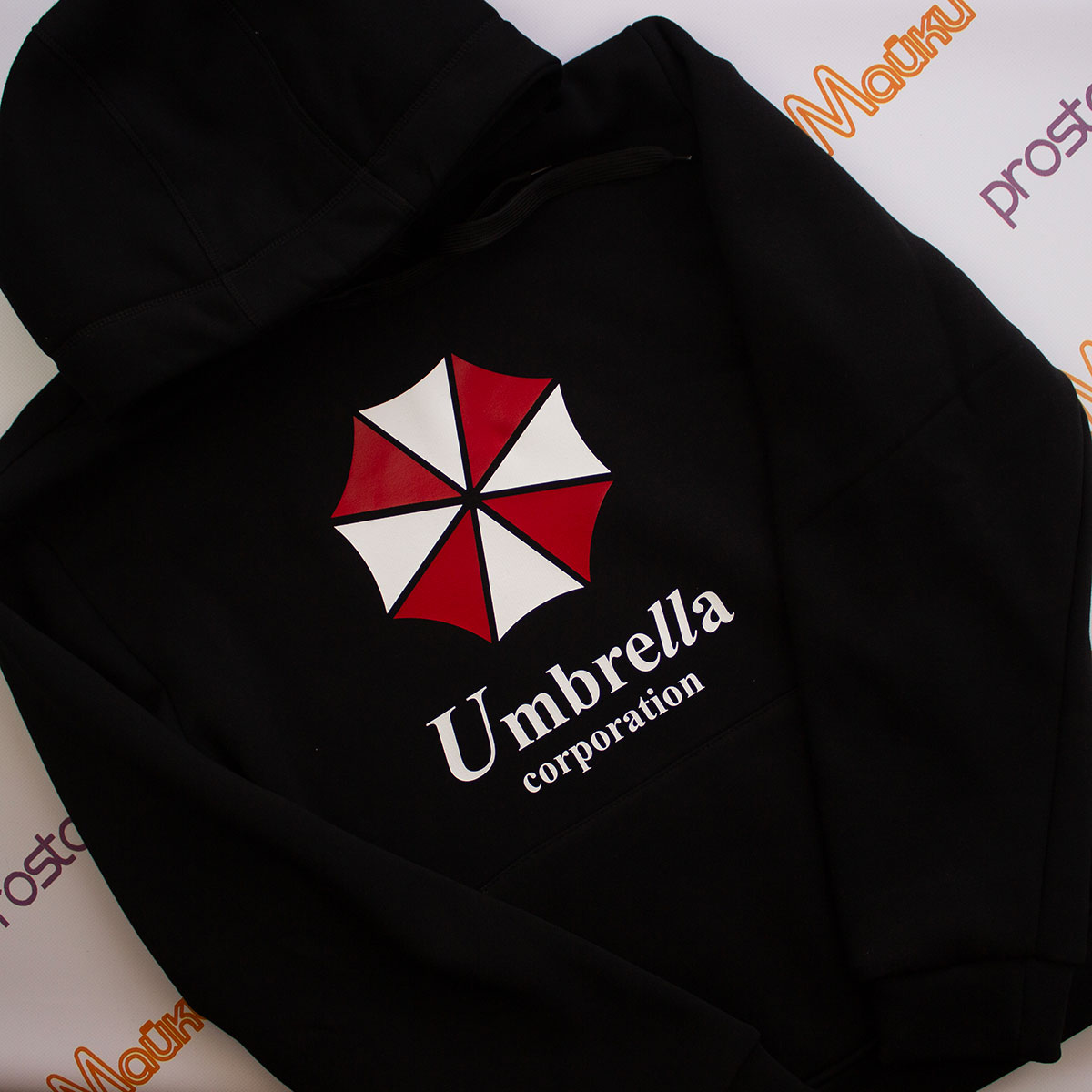 Подовжена футболка Umbrella corporation