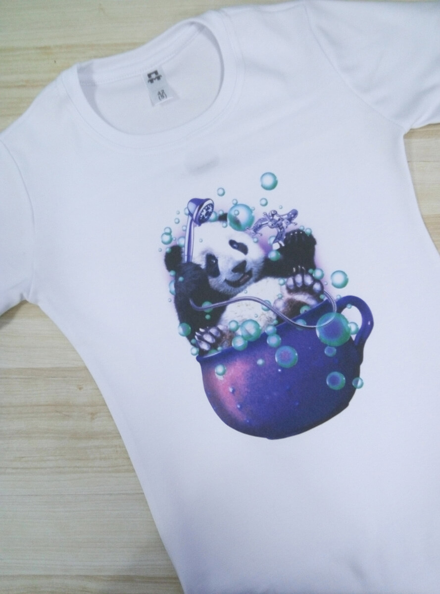 Удлиненная футболка "Панда купается"