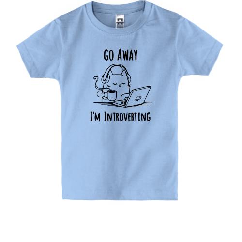 Детская футболка с котиком интровертом 