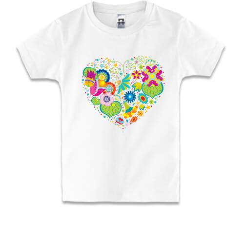 Детская футболка с сердцем из цветов