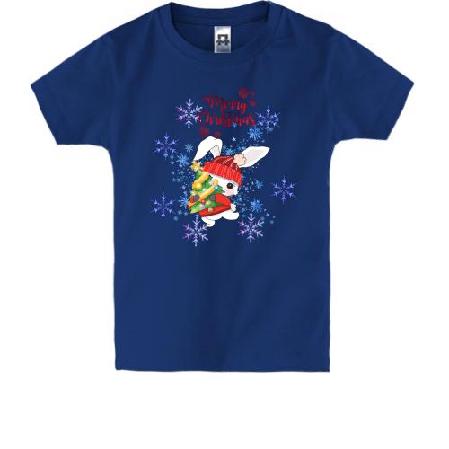 Детская футболка с зайчиком и снежинками 