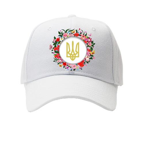 Кепка с венком и гербом Украины