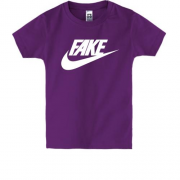 Дитяча футболка з надписью "Fake" в стилі Nike