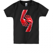 Детская футболка с красными руками