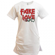Подовжена футболка з написом "Fake love"