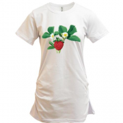 Подовжена футболка квітуча полуниця