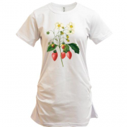 Подовжена футболка з квітучою гілкою суниці