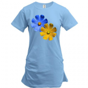 Подовжена футболка із жовто-синіми квітками