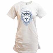 Подовжена футболка лев-хіпстер в шапці і окулярах