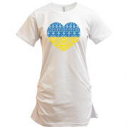 Подовжена футболка з узорним серцем у стилі вишиванки