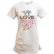 Подовжена футболка з серцем з троянд "love"