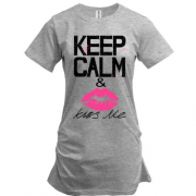 Подовжена футболка Keep calm & kiss me