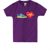 Детская футболка с кроссовком и сердцем