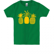 Дитяча футболка з ананасами