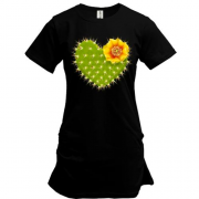 Подовжена футболка з кактусом в формі серця