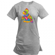 Подовжена футболка з різнобарвним папугою