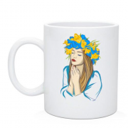 Чашка Українка в квітковому вінку
