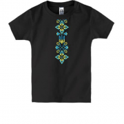 Детская футболка с пиксельным орнаментом и гербом