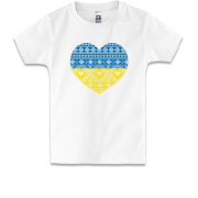 Дитяча футболка з узорним серцем у стилі вишиванки