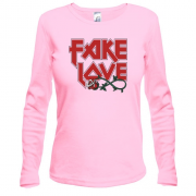 Лонгслив с надписью "Fake love"