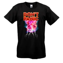Футболка Don't Panic с аниме-персонажем