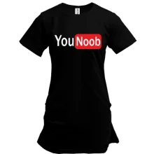 Подовжена футболка з написом "You Noob"