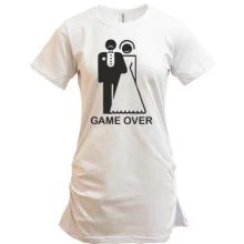 Подовжена футболка Game over із силуетами нареченого та нареченої