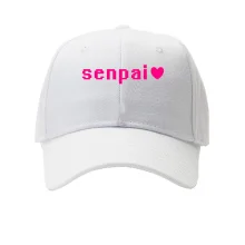 Кепка с надписью "Senpai"