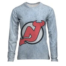 Женский 3D лонгслив New Jersey Devils на фоне ледовой арены