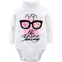 Детское боди с длинным рукавом с надписью We are young