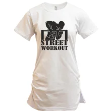 Туника с атлетом на турнике и надписью Workout
